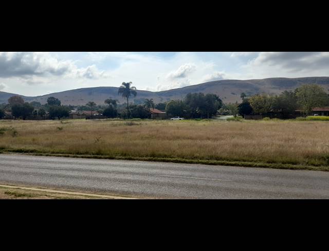 8,224M² VACANT LAND FOR SALE IN SUIDERBERG